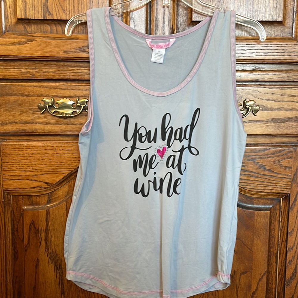 NWOT LIGHT GRAY SLEEP “YOU HAD ME AT WINE” TANK